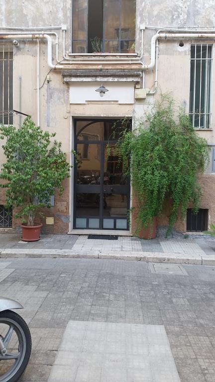 Termini Station Apartment Ai Due Cortili Presso Le Mura Aureliane Рим Екстериор снимка